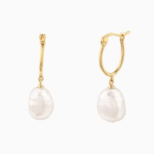 Mejuri - Organic Pearl Hoops